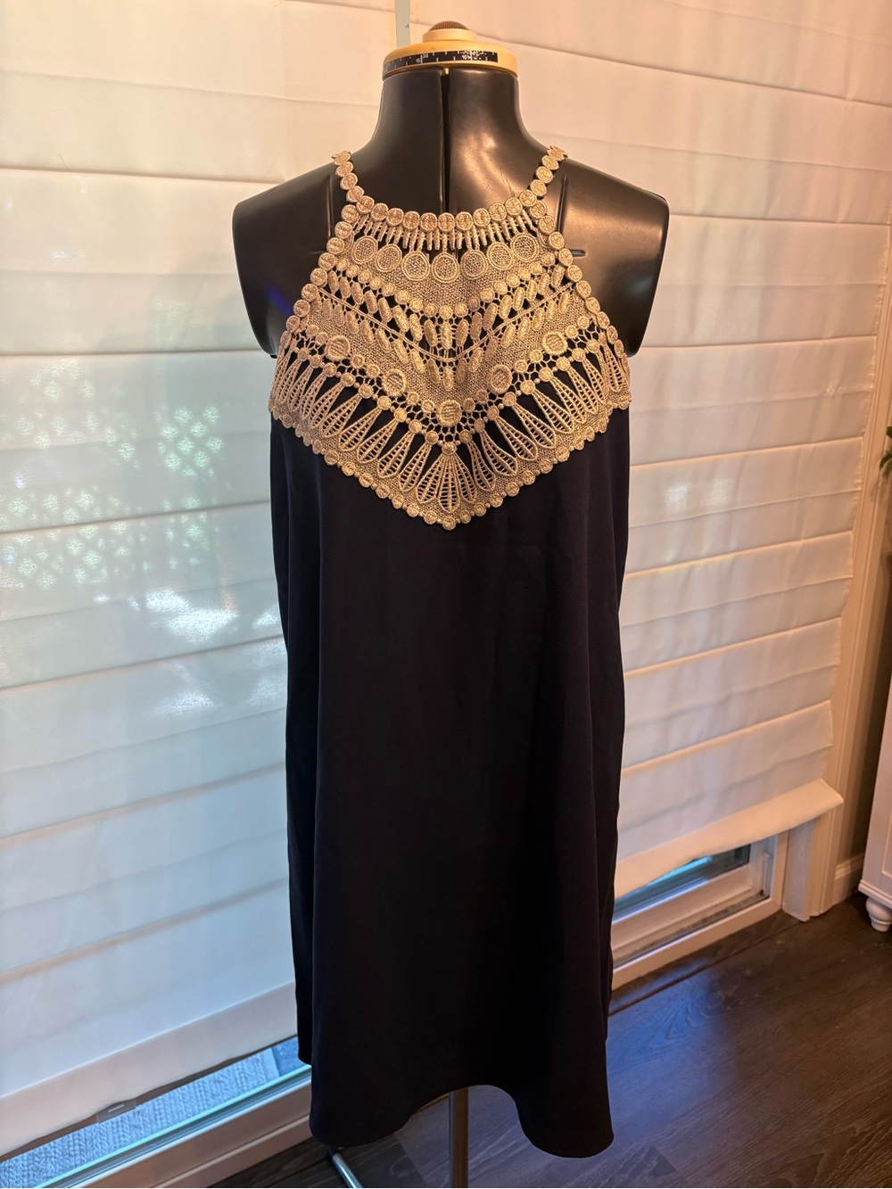 Lily Pulitzer Pearl Soft Shift Dress in Navy and Gold
